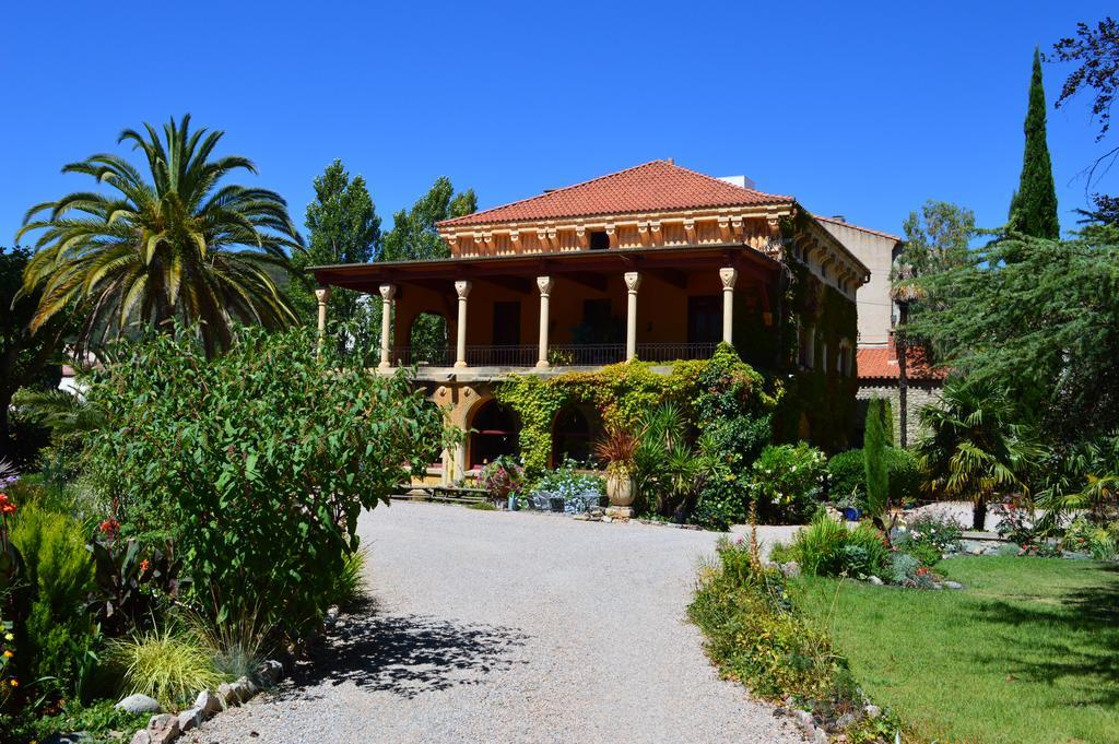 HOTEL VILLA LAFABREGUE PRADES (PYRENEES-ORIENTALES) 3* (France) - from £ 65  | HOTELMIX